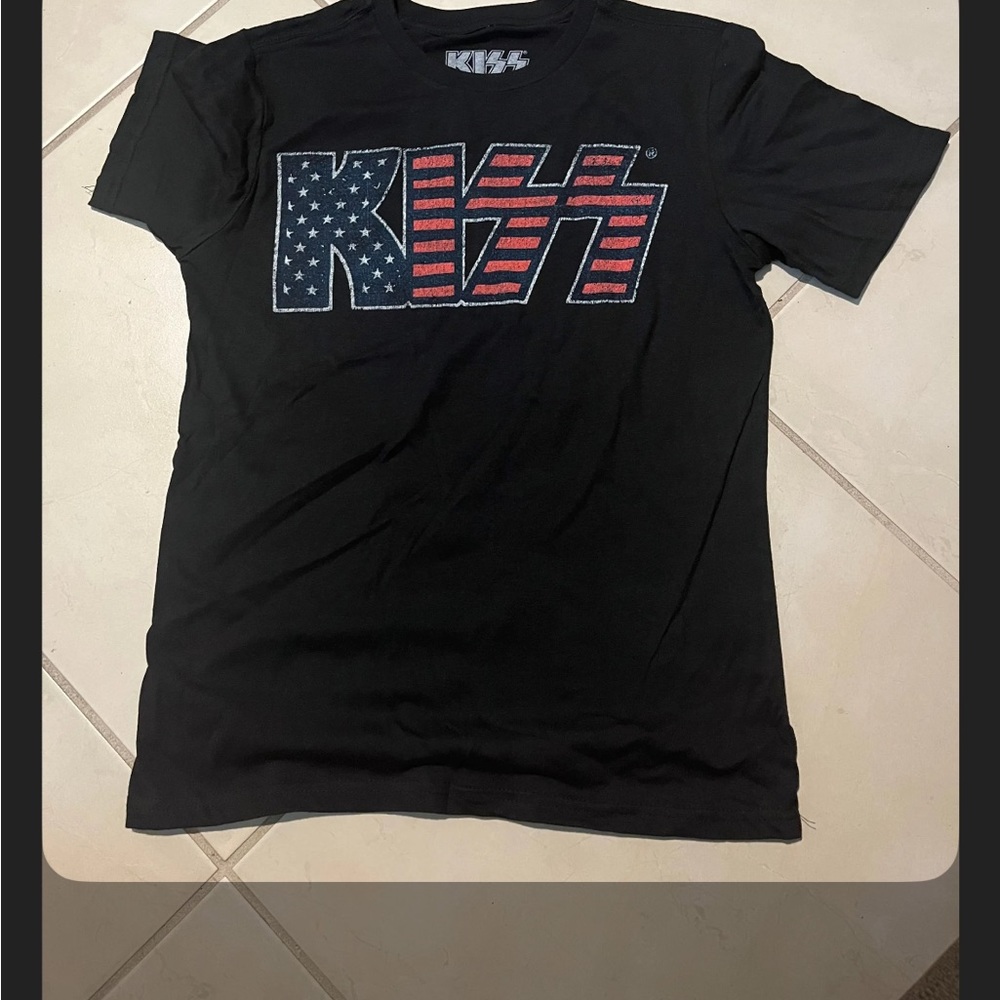 NWT KISS t shirt boys Sz XS 4/5 1524